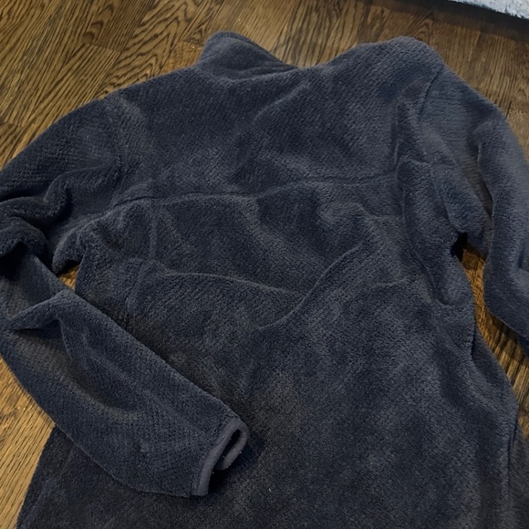 Patagonia Black Fleece Pullover Sweatshirt - Picture 4 of 4